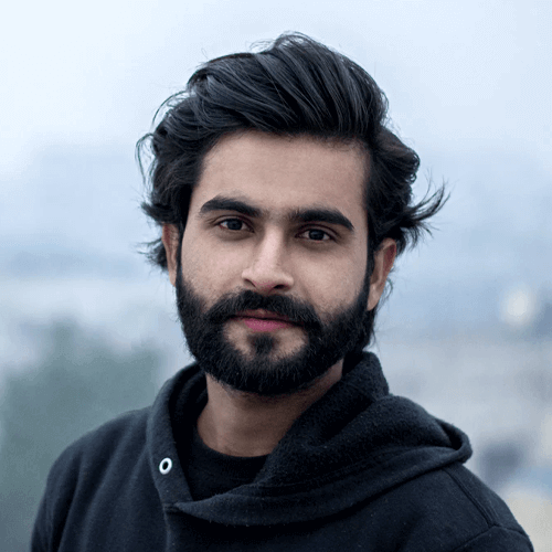 محمد صادقی هستم